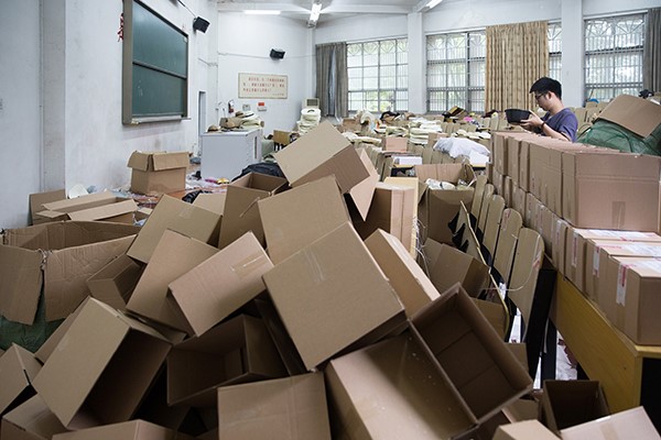 “淘寶大學(xué)”真的有那么厲害?畢業(yè)季就讓他爆收一百萬